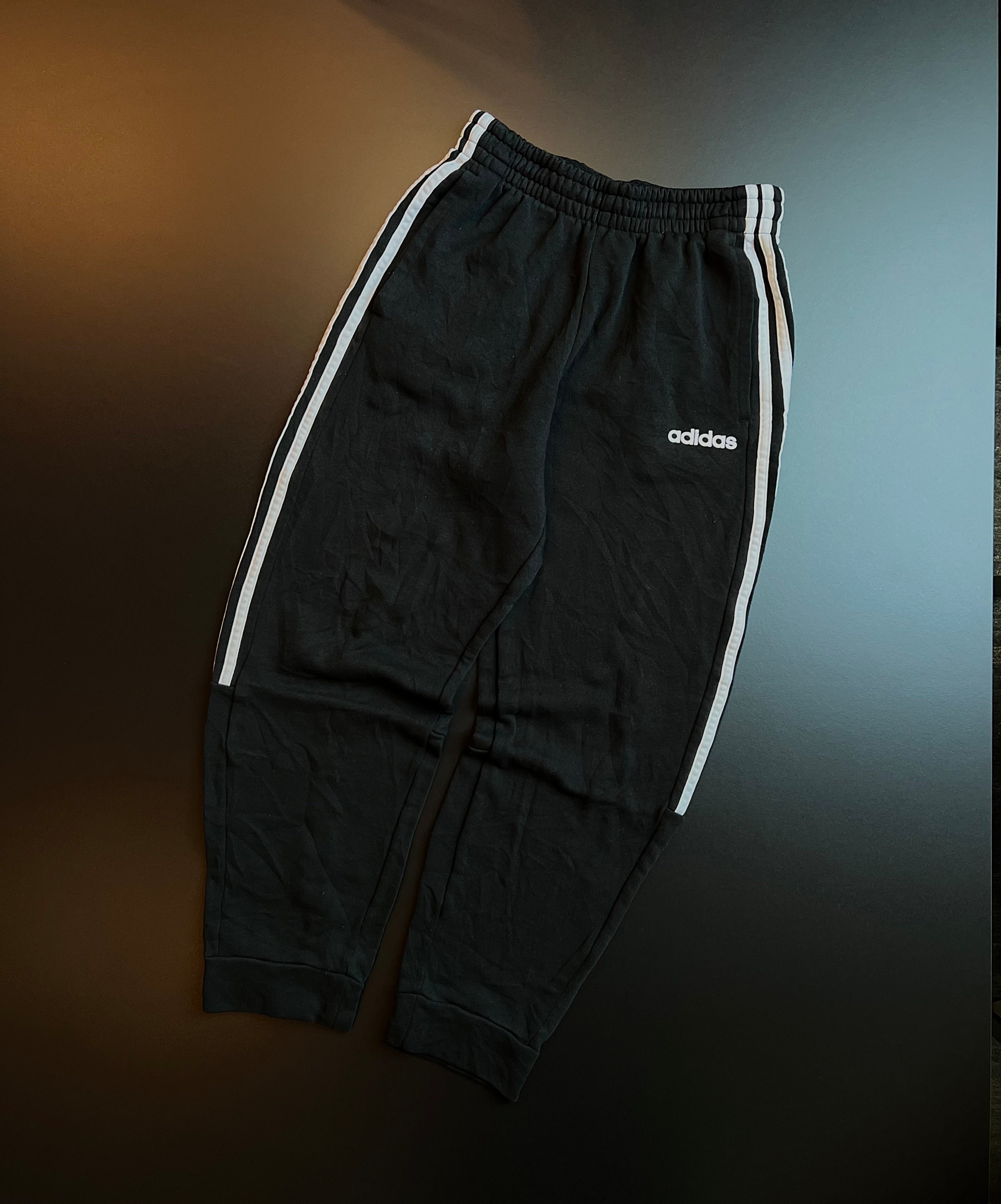 Adidas Vintage Joggers | Black | 3-Stripes | S | Asia/US