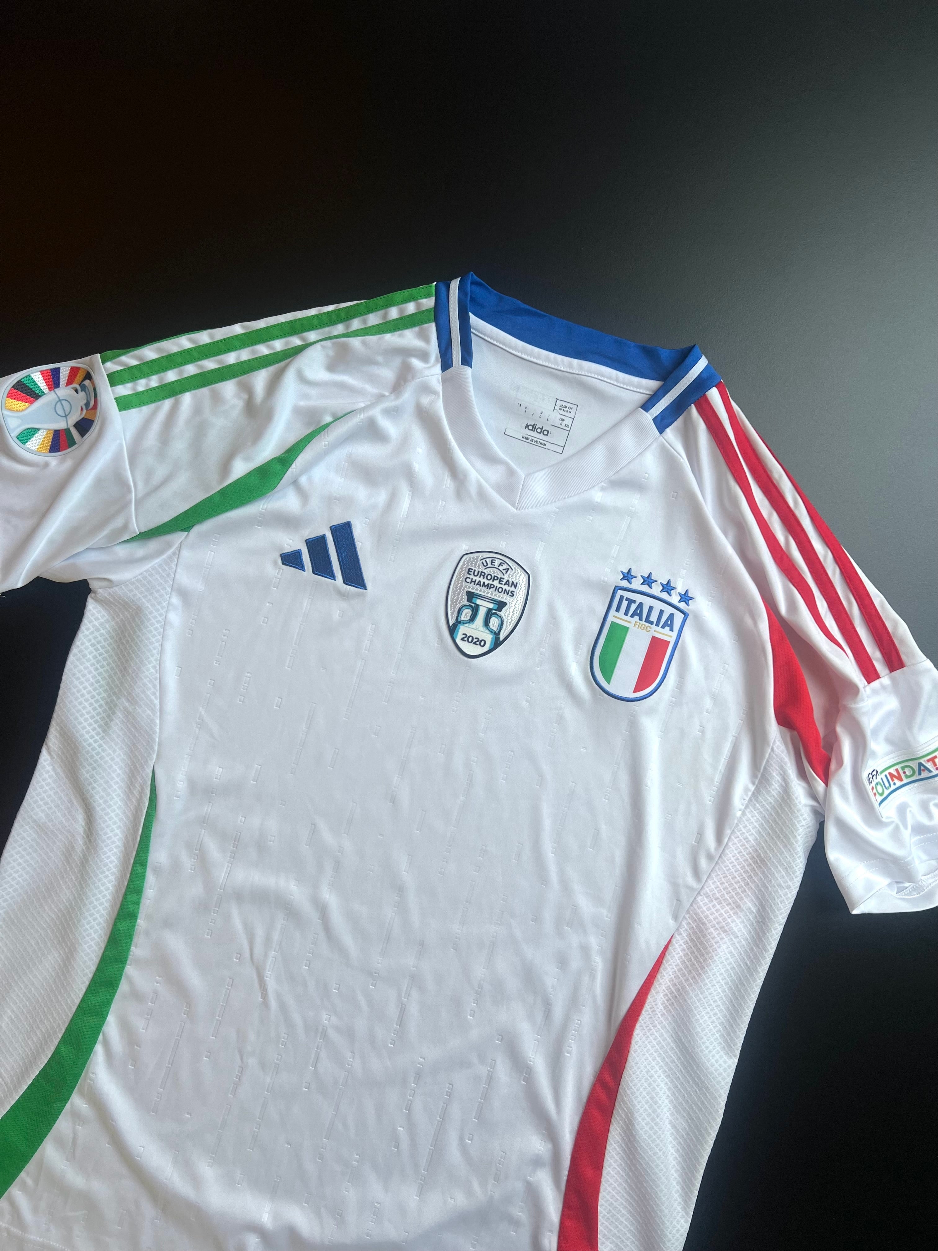 Adidas Italy Authentic Jersey | Euro 2024 Away | White | L | AEROREADY