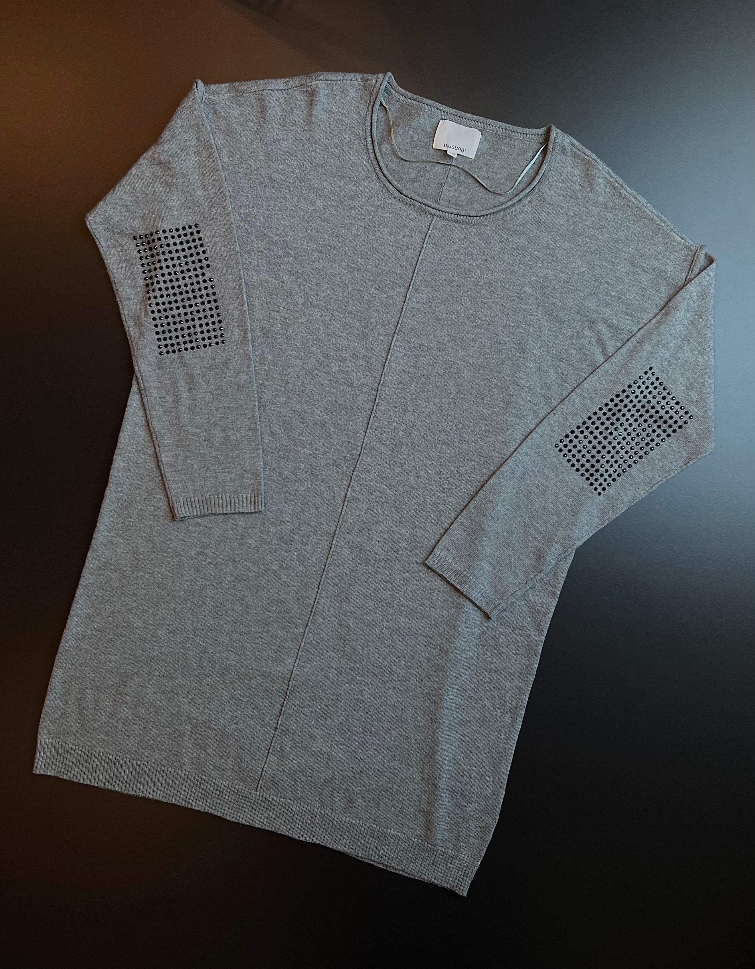 b.young Long Sweater | Grey | Center Seam Detail | XL