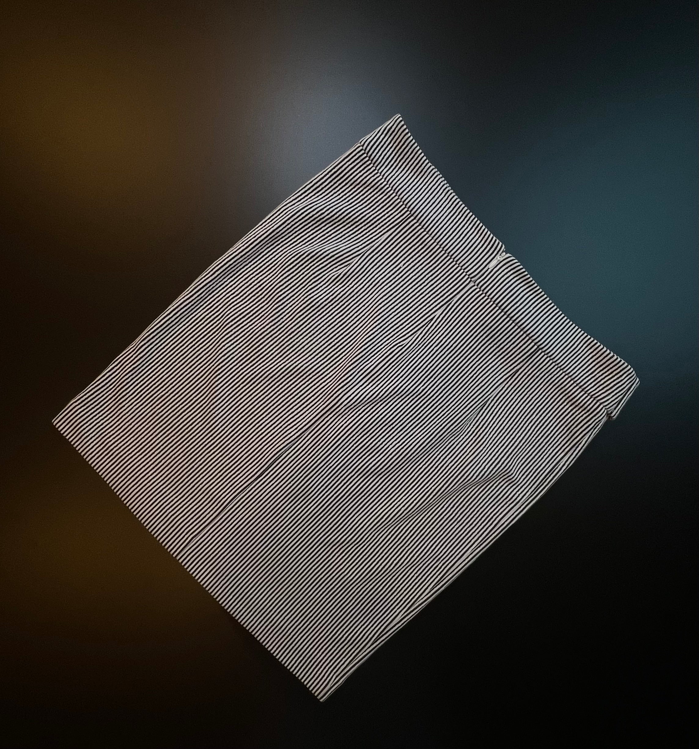 Black and white striped Ann Taylor Factory skirt size 14P, featuring a classic design and versatile style.